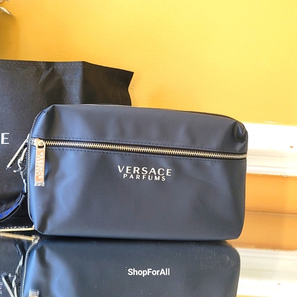 Versace - Picture 2 of 12